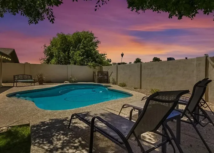 Holiday home Remodel W Sparkling Pool And Game Tempe