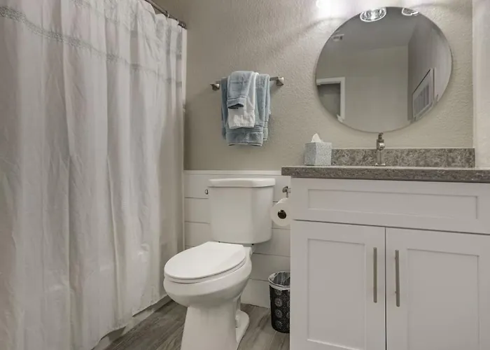 Remodel W Sparkling Pool And Game Holiday home Tempe