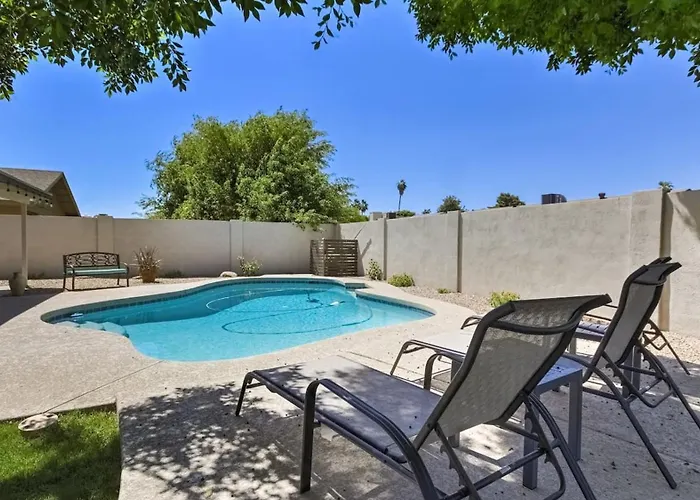 Remodel W Sparkling Pool And Game *