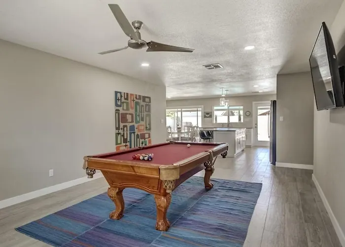 Remodel W Sparkling Pool And Game Holiday home *