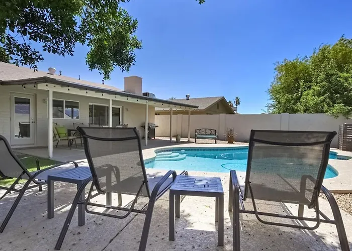 Remodel W Sparkling Pool And Game Holiday home *