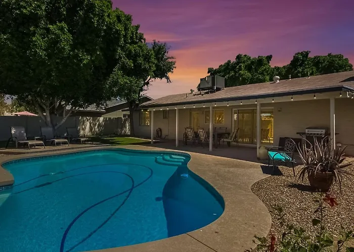 Remodel W Sparkling Pool And Game Holiday home *
